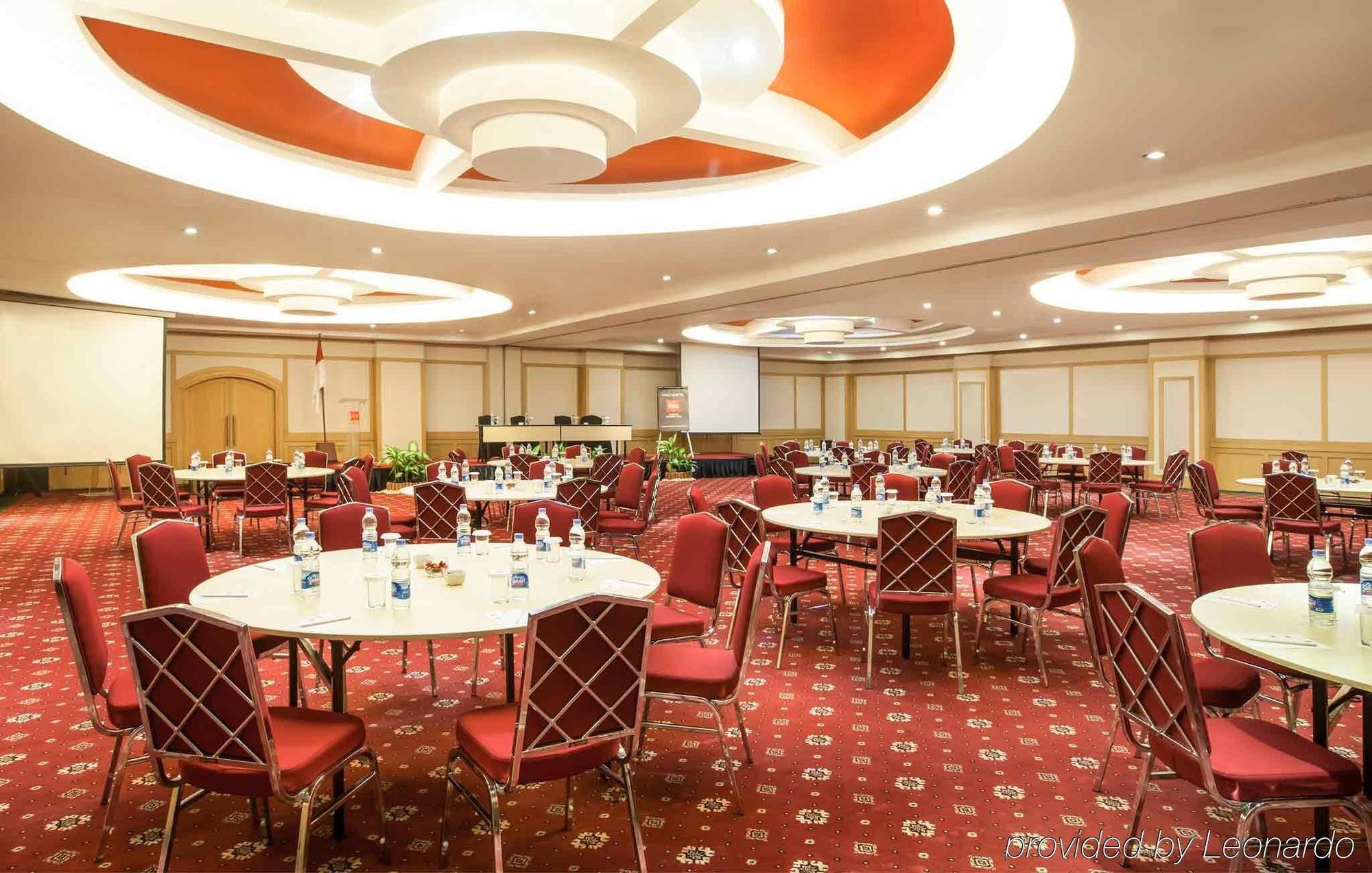 Ibis Mangga Dua Hotel Jakarta Exterior photo
