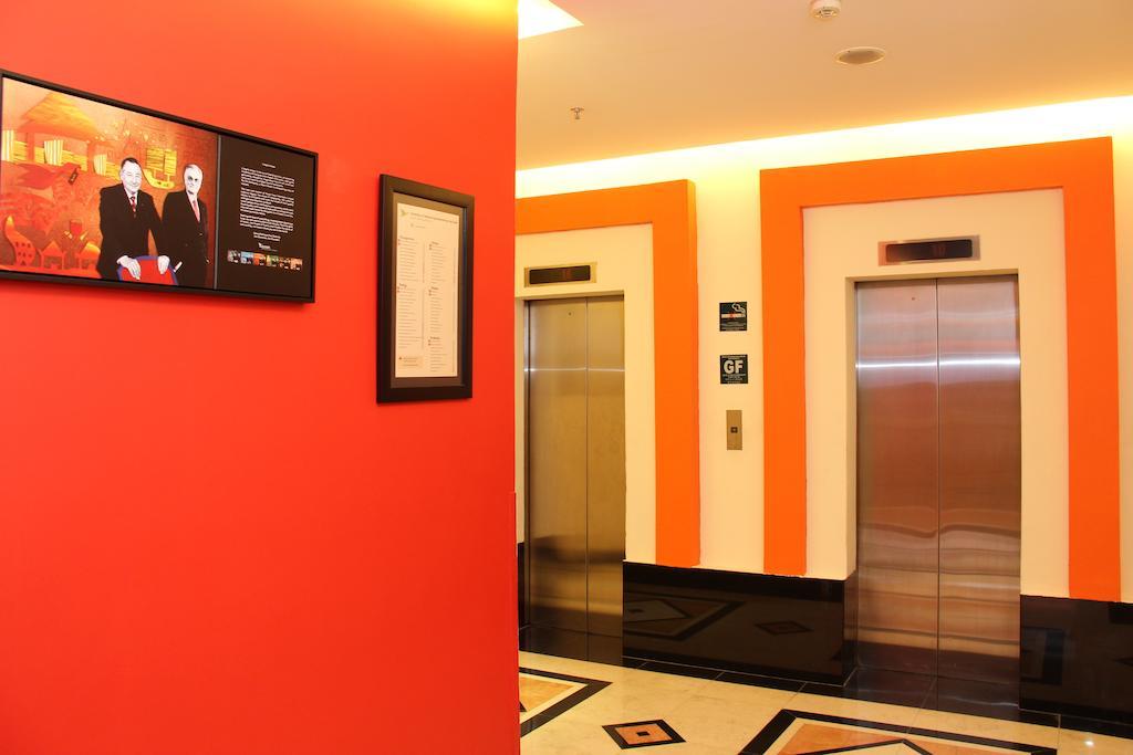Ibis Mangga Dua Hotel Jakarta Exterior photo